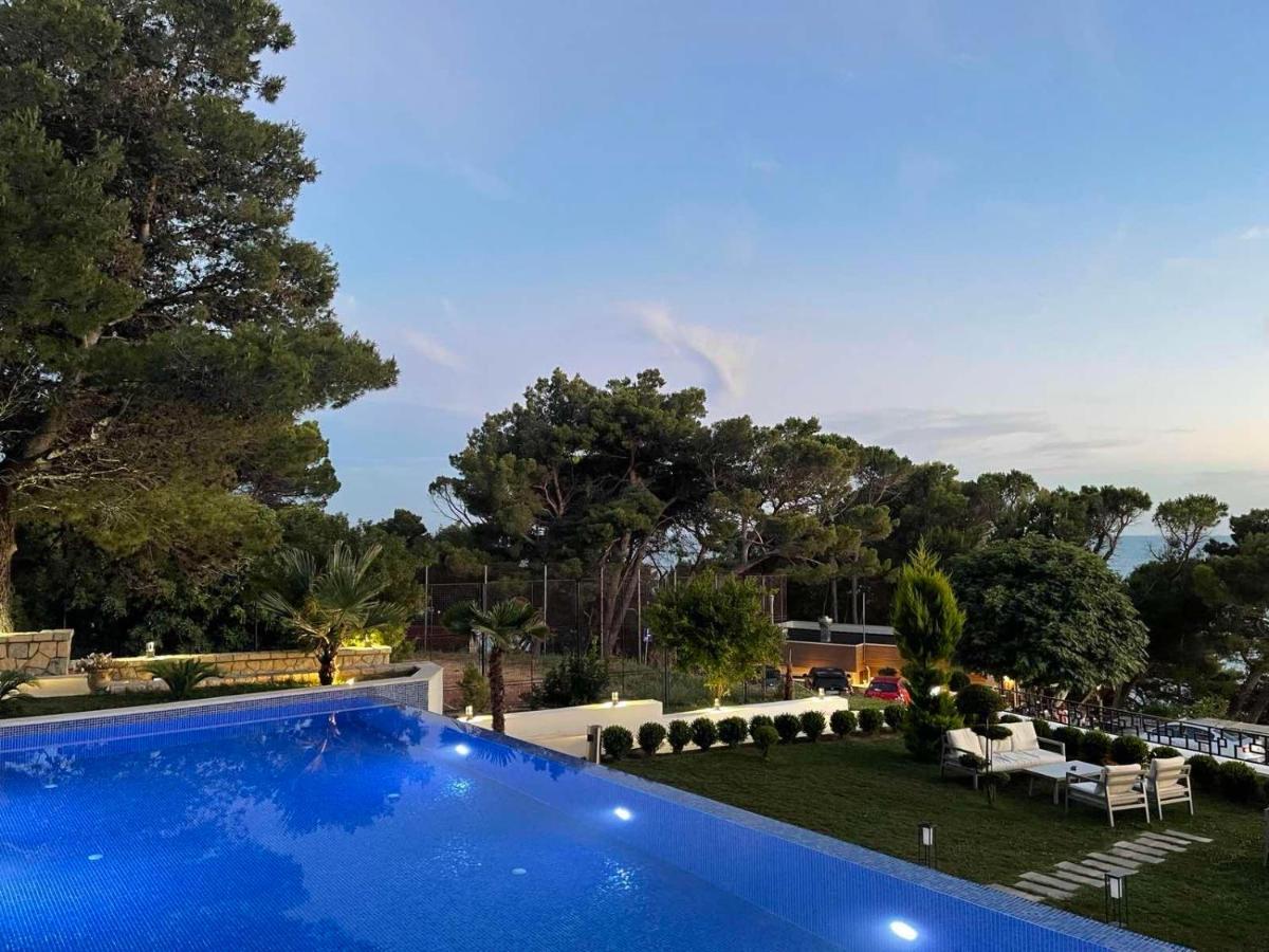Pino Boutique Hotel Ulcinj Buitenkant foto