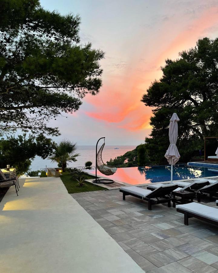 Pino Boutique Hotel Ulcinj Buitenkant foto