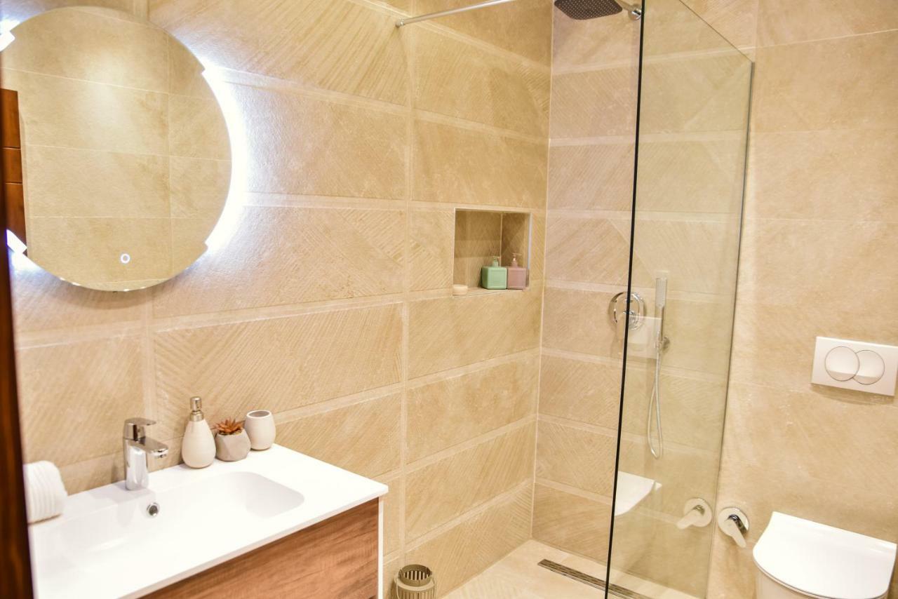 Pino Boutique Hotel Ulcinj Buitenkant foto