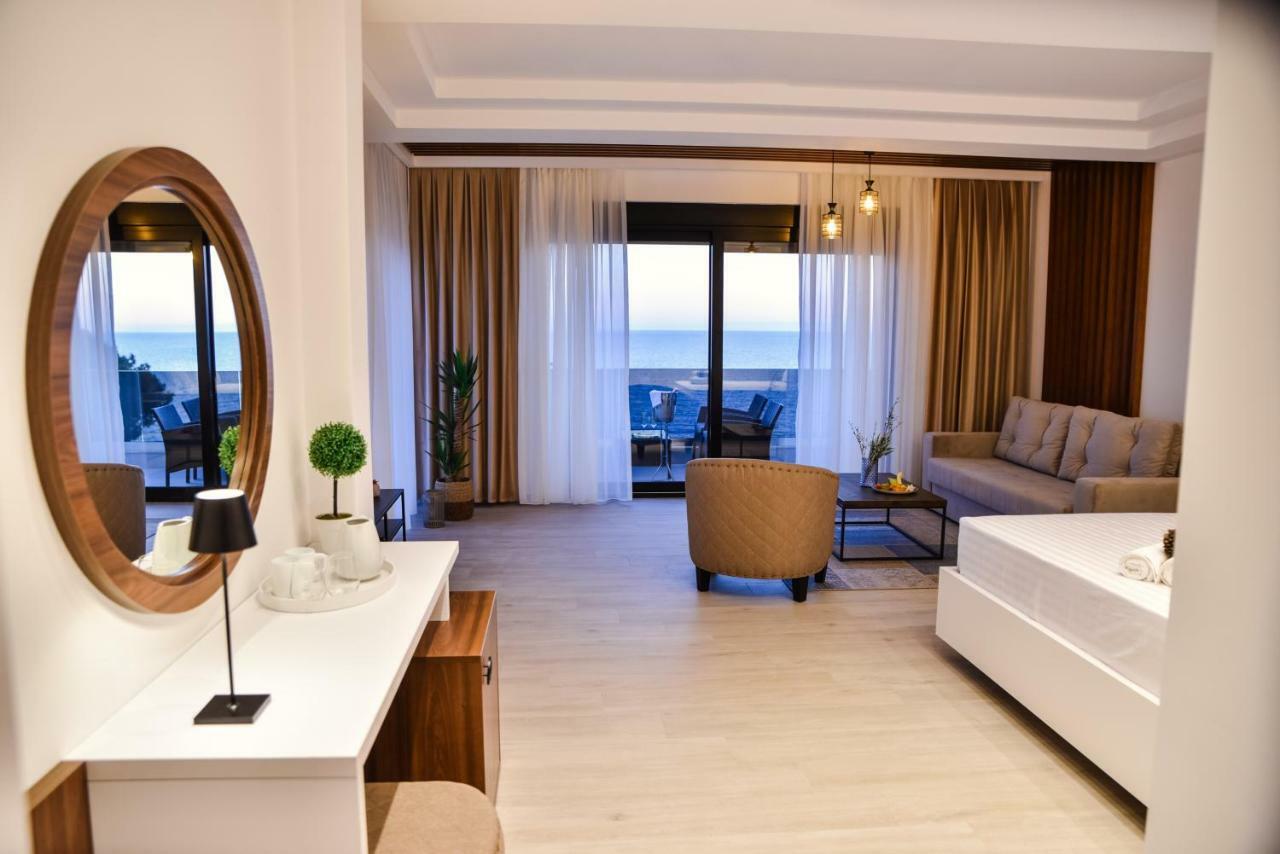 Pino Boutique Hotel Ulcinj Buitenkant foto