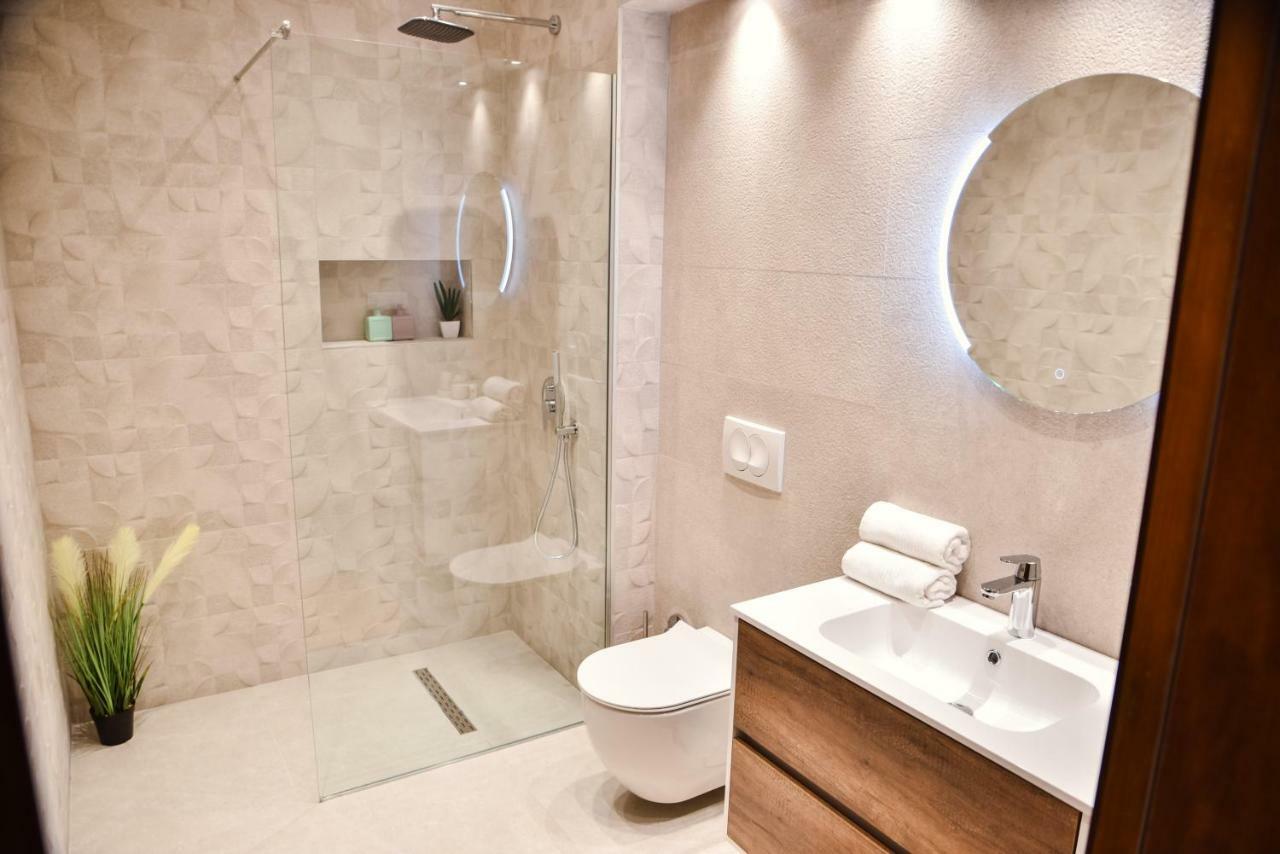 Pino Boutique Hotel Ulcinj Buitenkant foto