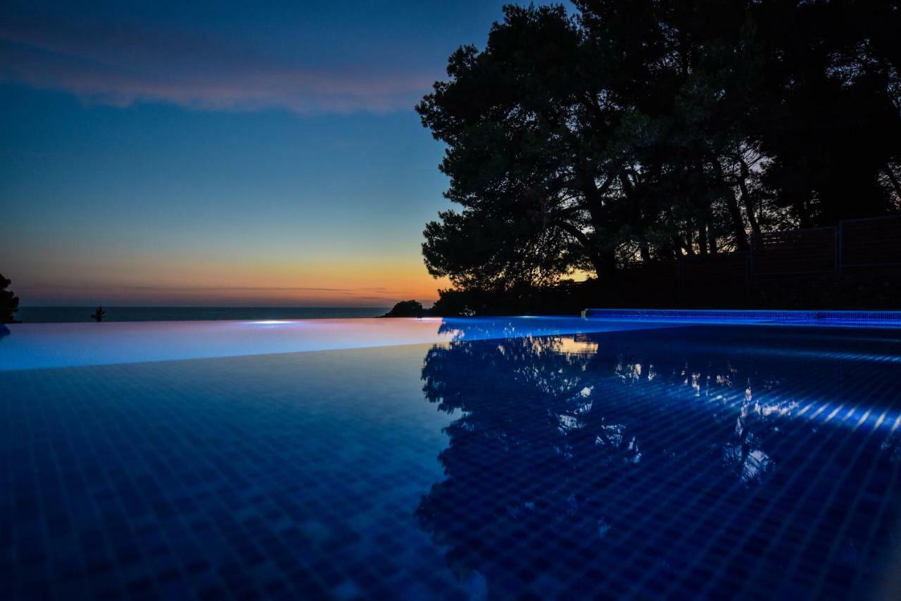 Pino Boutique Hotel Ulcinj Buitenkant foto
